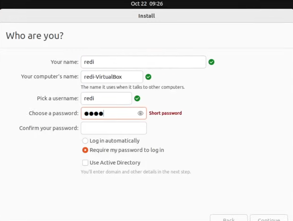 A user account setup screen with the name 'redi' for a VirtualBox installation